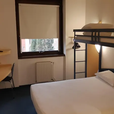 Villenouvelle Otel 2*