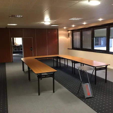 Villenouvelle Hotel 2*