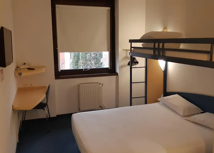 Villenouvelle Hotel 2*