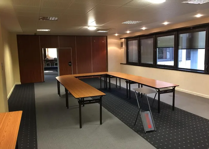 Villenouvelle Hotel 2*